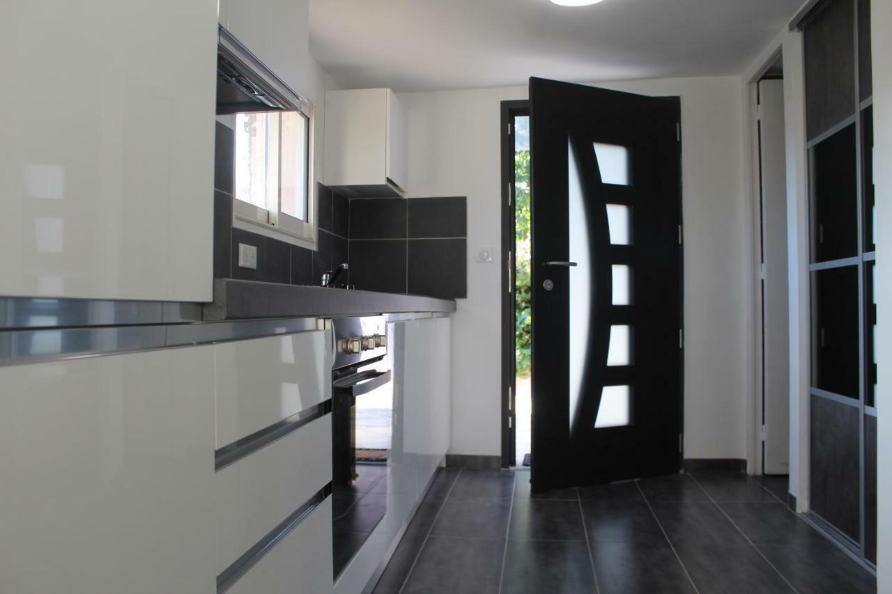 Charmante Villa A 15 Min De Nice Avec Piscine Blausasc Bagian luar foto