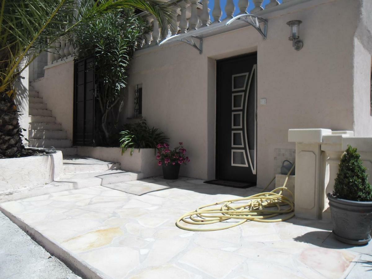 Charmante Villa A 15 Min De Nice Avec Piscine Blausasc Bagian luar foto
