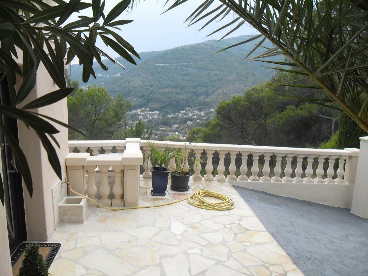 Charmante Villa A 15 Min De Nice Avec Piscine Blausasc Bagian luar foto